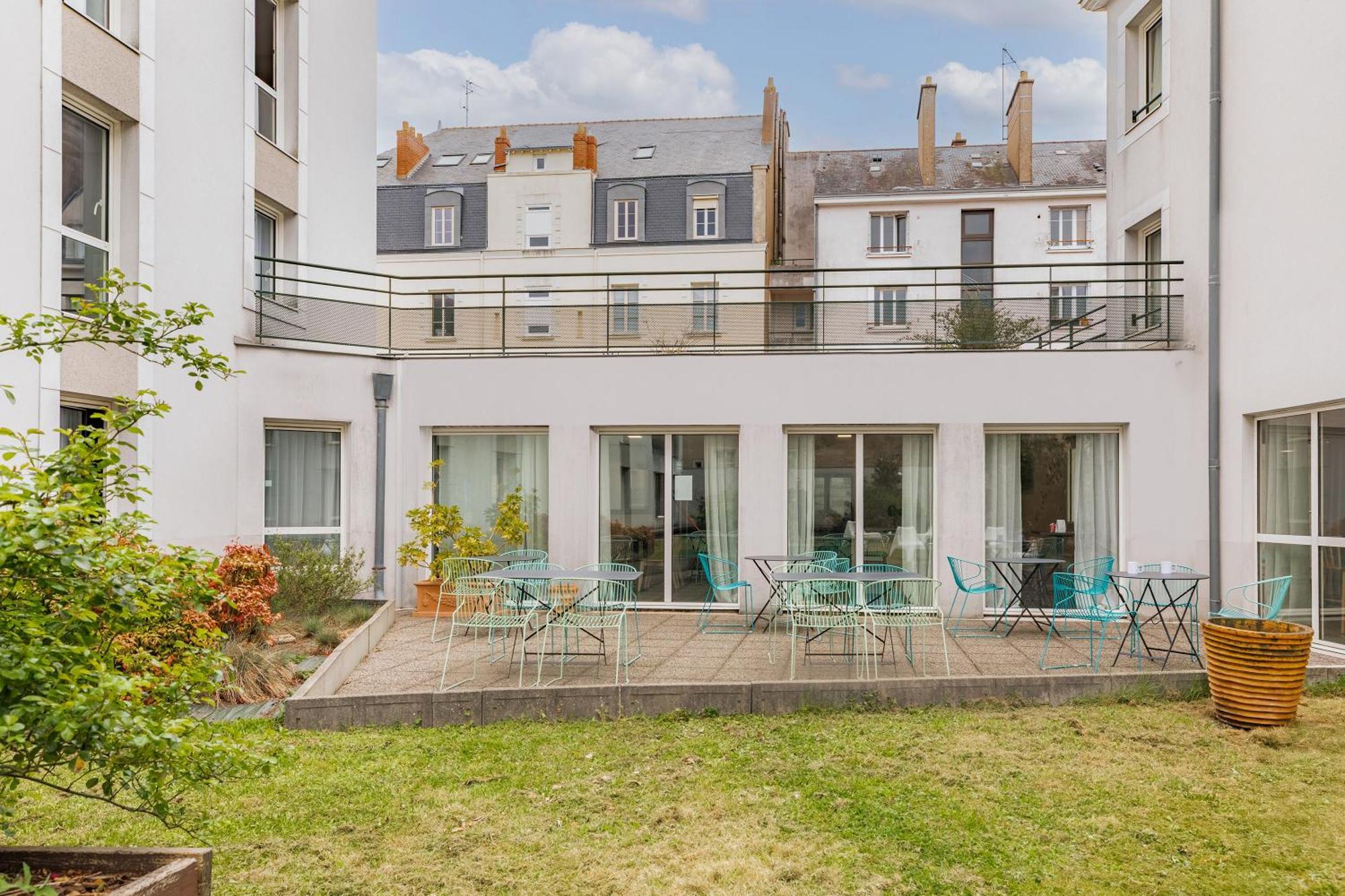 Appart'city Classic Quais De Loire Aparthotel 3*